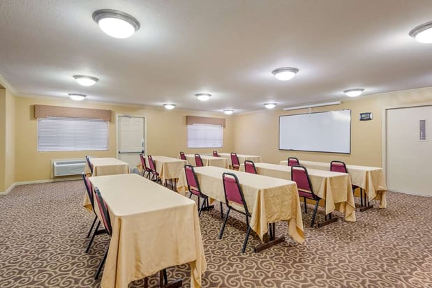 Images SureStay by Best Western Deer Park