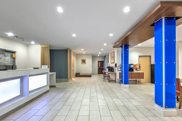 Images Holiday Inn Express & Suites Livingston by IHG
