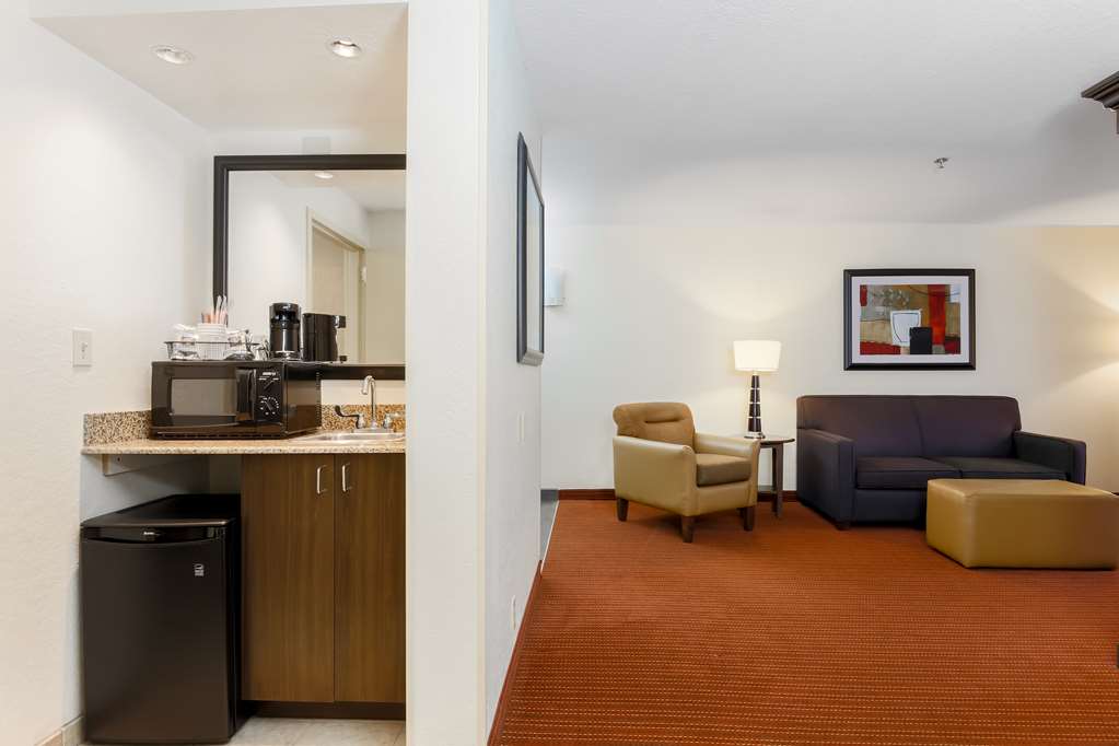 Guest room