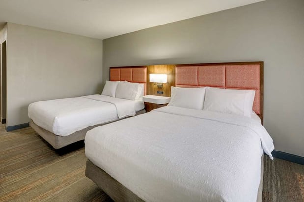 Images Hampton Inn & Suites St. Louis-Edwardsville