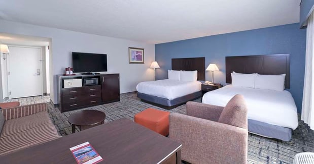 Images Best Western Plus Hotel & Conference Center