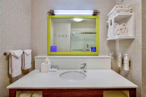 Images Hampton Inn Cortland