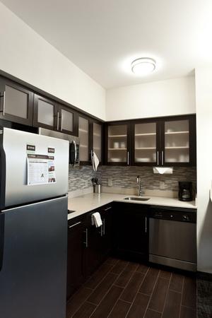 Images Staybridge Suites Houston IAH - Beltway 8 by IHG