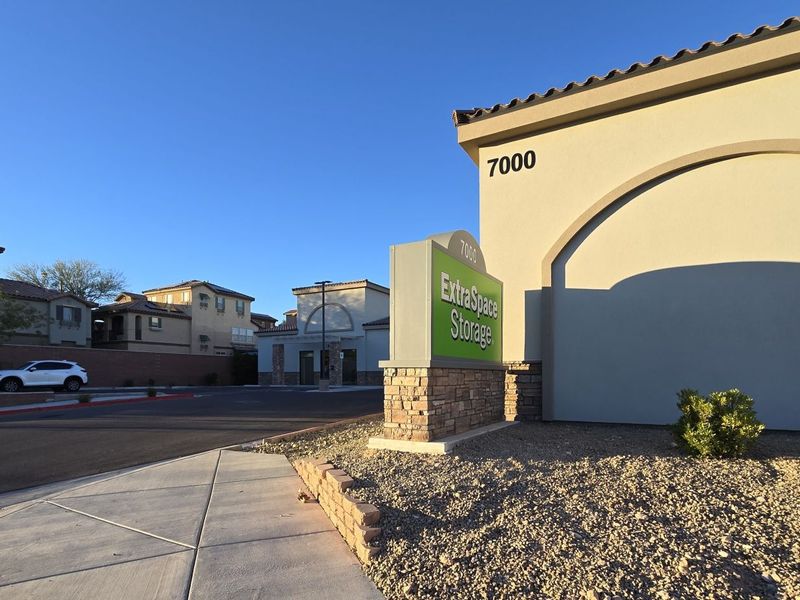 Images Extra Space Storage