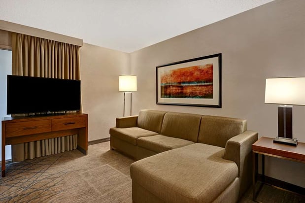 Images Embassy Suites by Hilton Colorado Springs