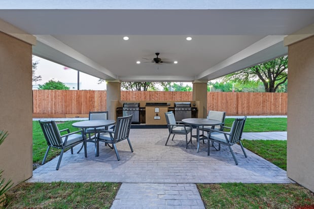 Images Staybridge Suites IAH Airport East by IHG