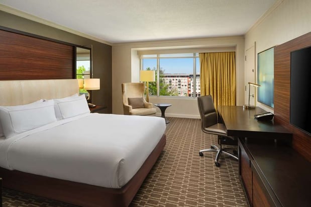 Images Hilton McLean Tysons Corner