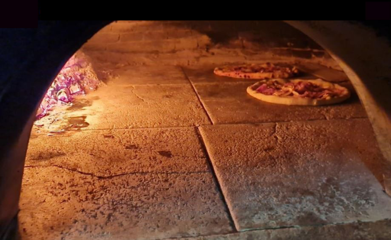 Images Pizzeria Camelot