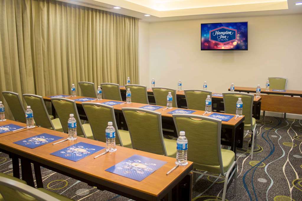 Images Hampton Inn by Hilton Merida