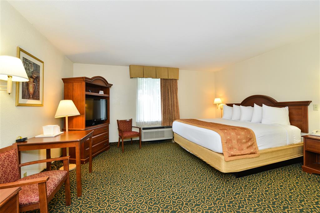 Guest Room SureStay Plus By Best Western Wytheville Wytheville (276)228-7300