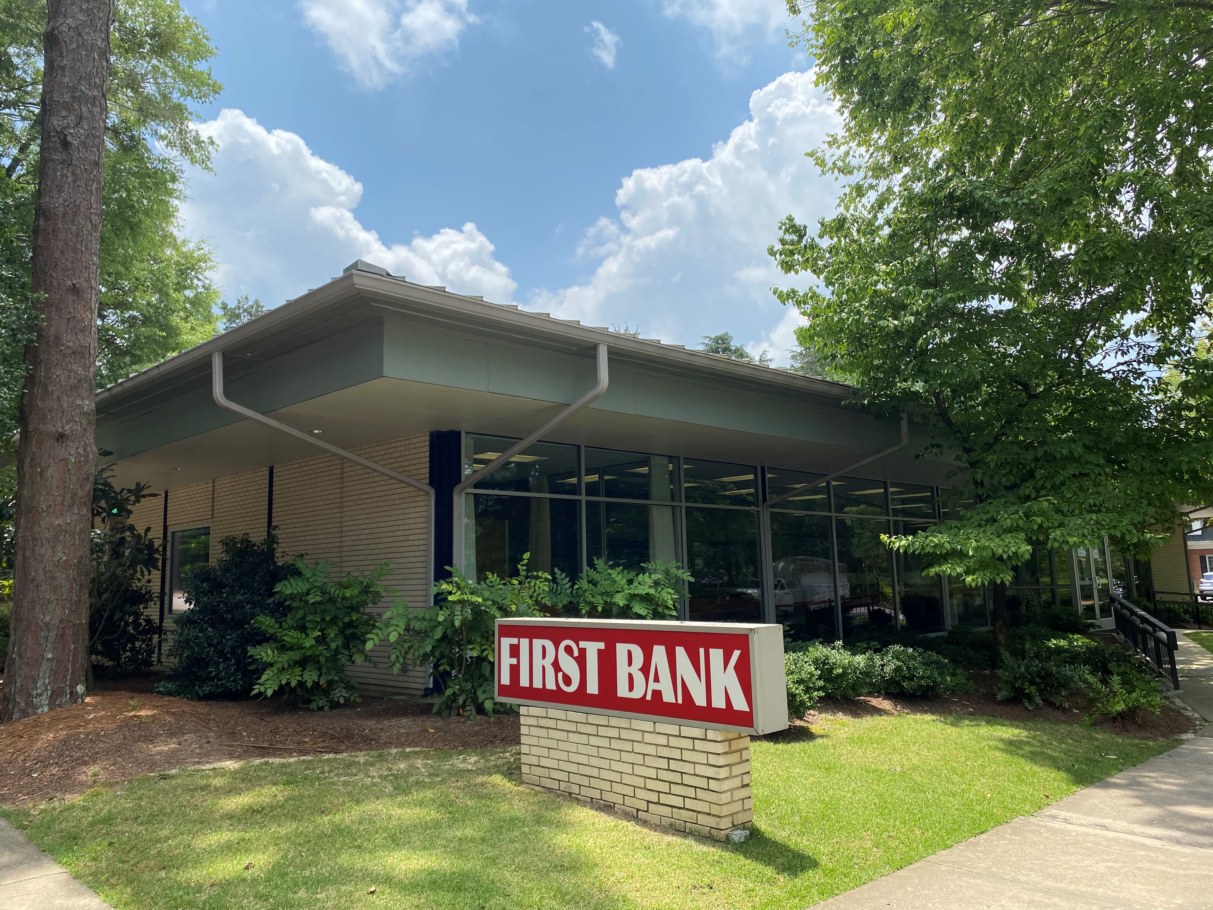 First Bank - Southern Pines, NC Photo