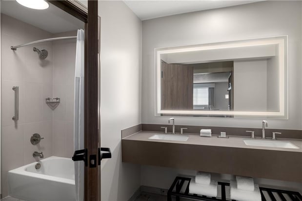 Images Starlite Yellowstone, Tapestry Collection by Hilton