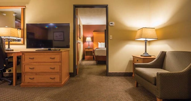 Images Best Western Plus Deer Park Hotel and Suites