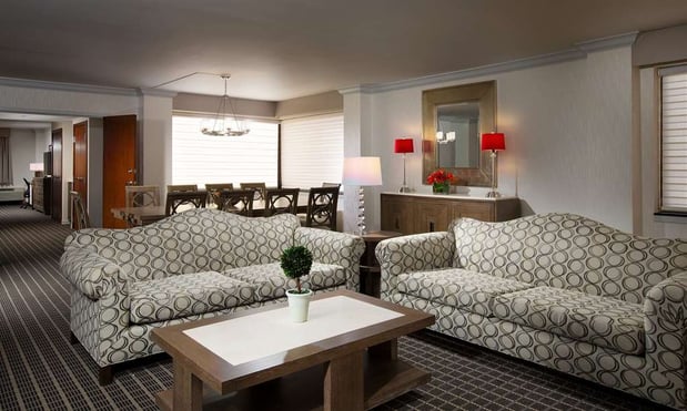 Images Hilton Chicago/Northbrook