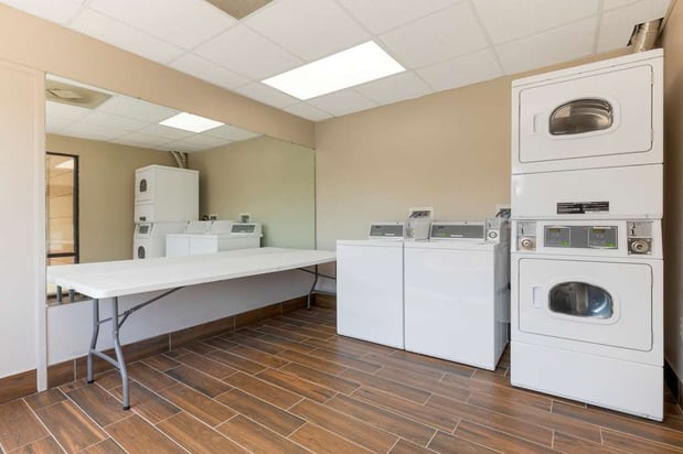 Images Best Western Seneca-Clemson