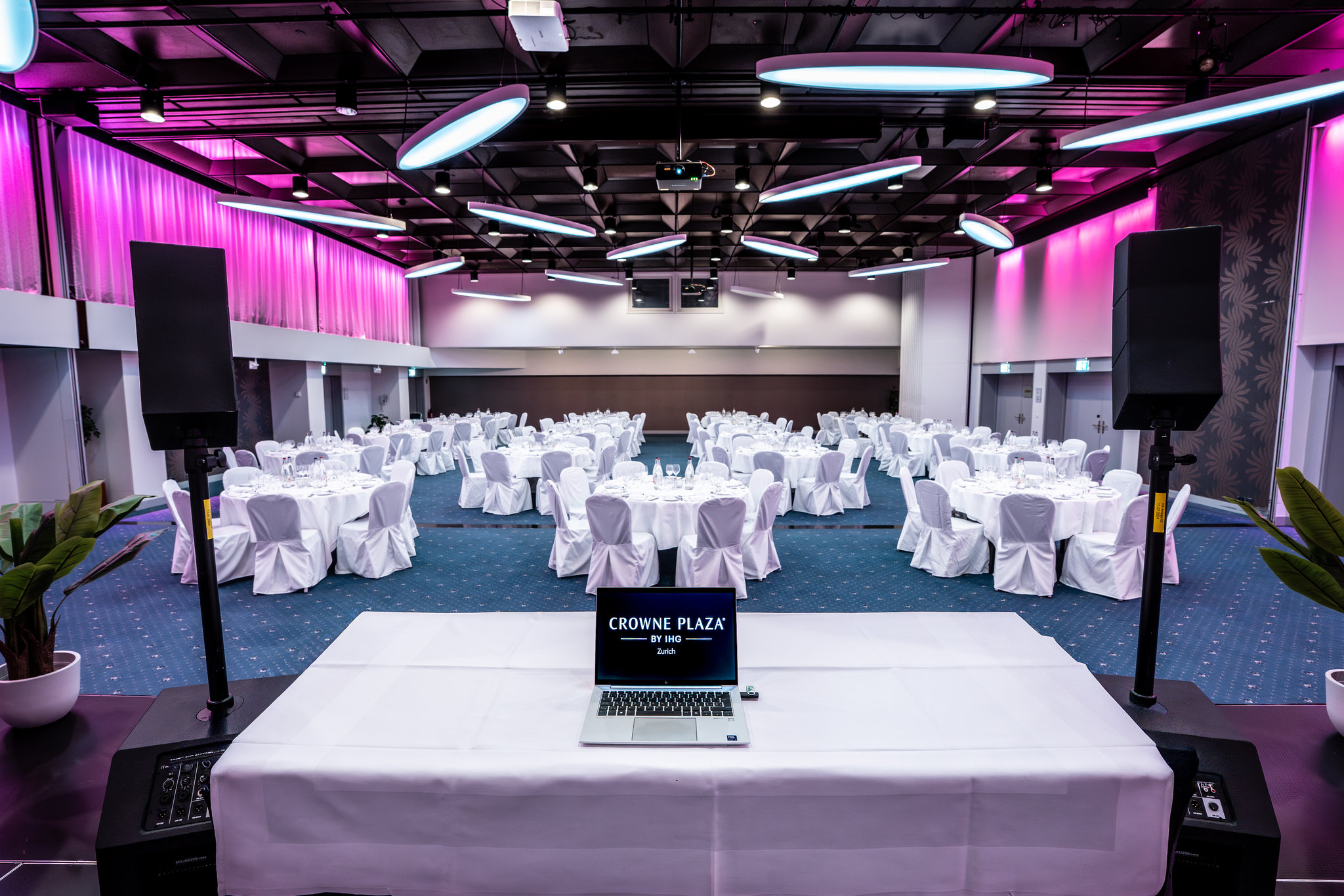 Crowne Plaza Zurich by IHG, Badenerstrasse 420 in Zurich
