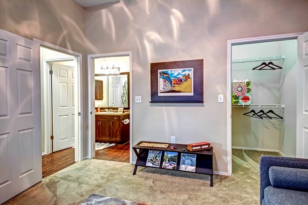 Images Alister Sunset Valley
