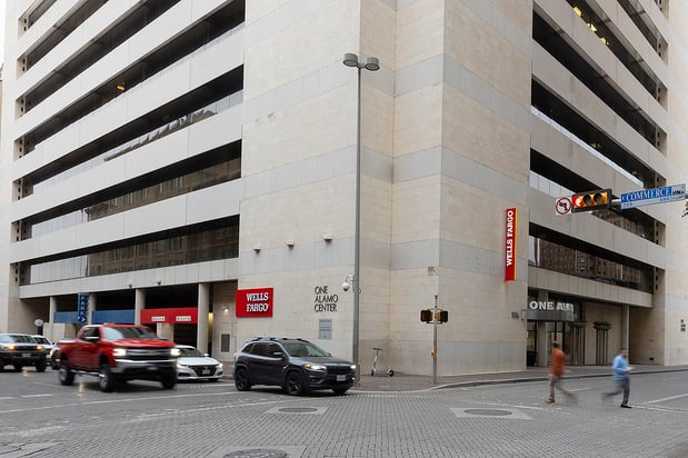 Images Wells Fargo Bank
