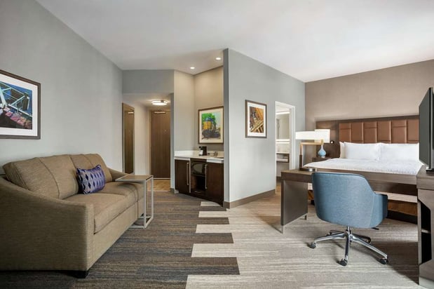 Images Hampton Inn & Suites Kansas City Downtown Crossroads
