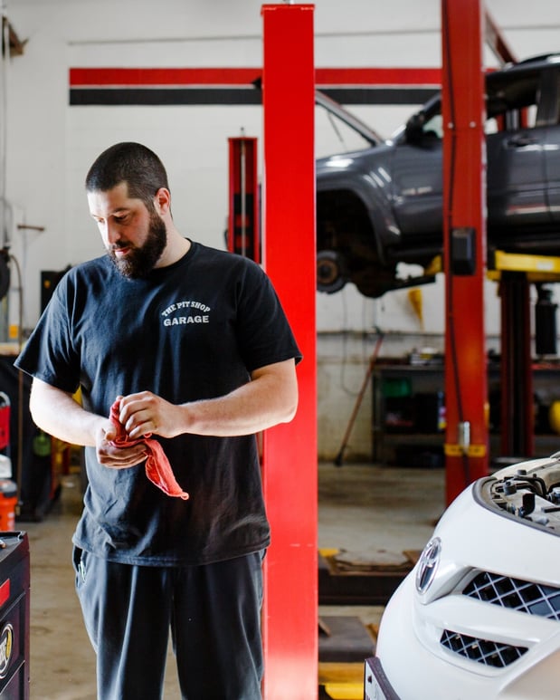 Images Pit Shop Auto Repair - Lombard