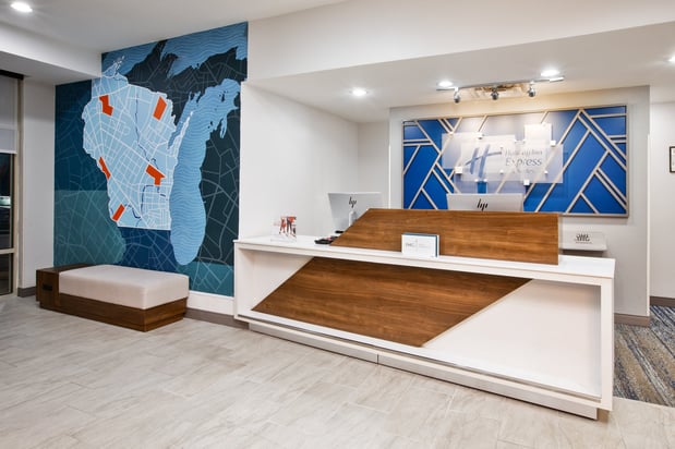 Images Holiday Inn Express & Suites Milwaukee NW – Park Place by IHG