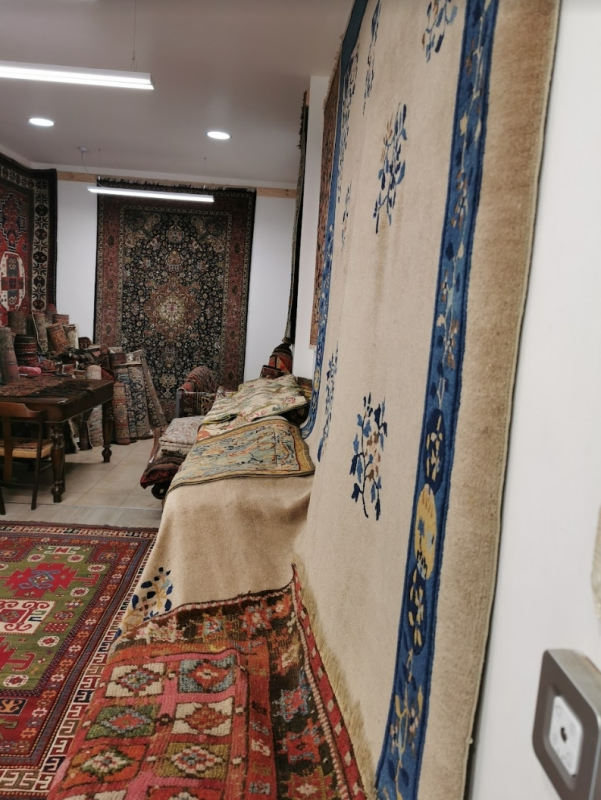 Images Taghavi - Tappeti Orientali Milano