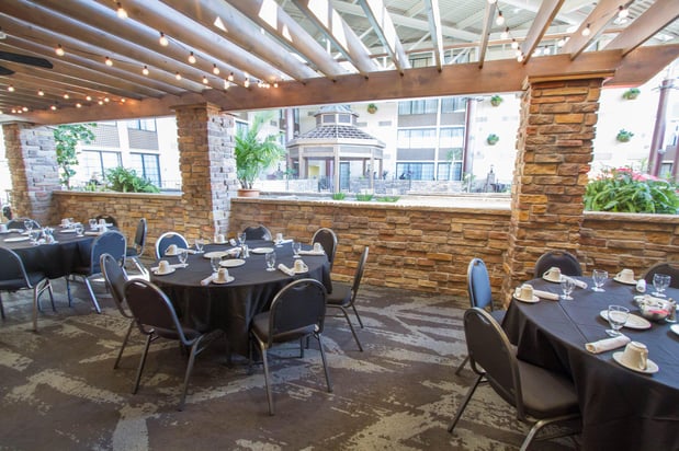 Images Holiday Inn Blmgtn Arpt South - Mall Area by IHG