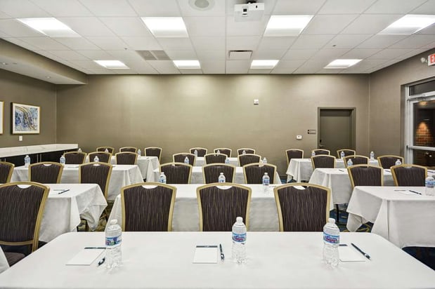 Images Homewood Suites by Hilton Warren Detroit