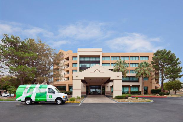 Images Holiday Inn Palmdale-Lancaster by IHG