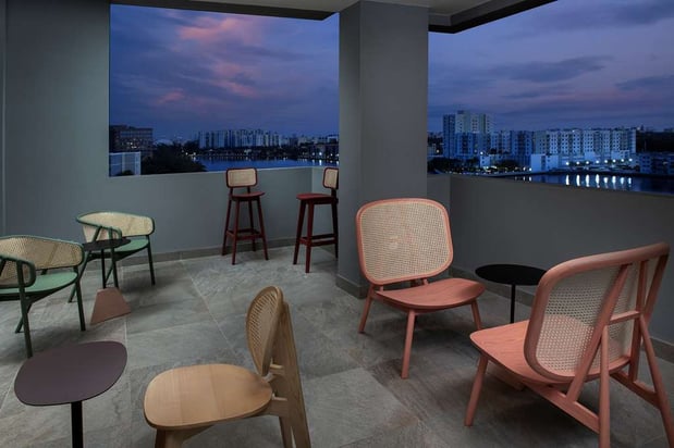 Images Home2 Suites by Hilton Miami Airport South Blue Lagoon