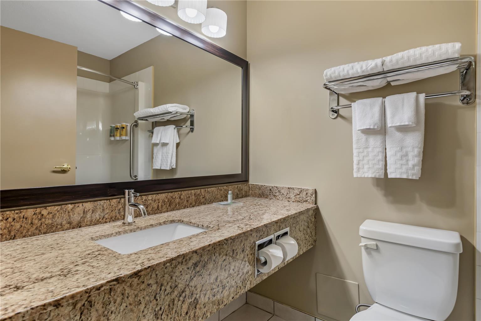 Images Best Western Plus Red Deer Inn & Suites
