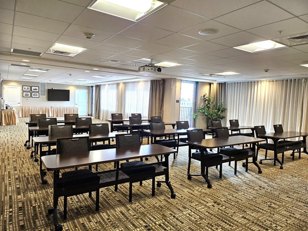 Images Staybridge Suites Marquette by IHG