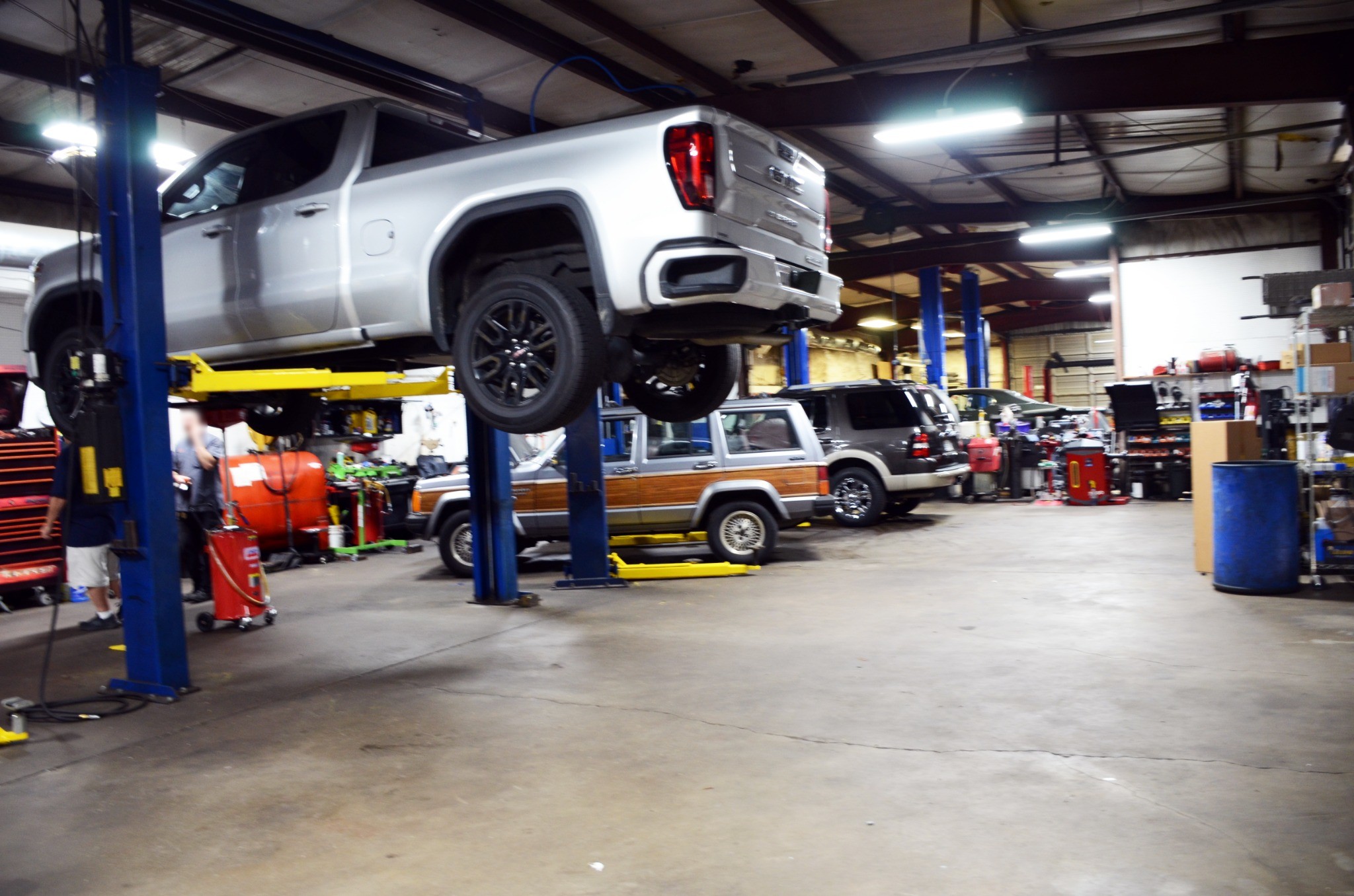 Air Park Auto Service Shop Photo