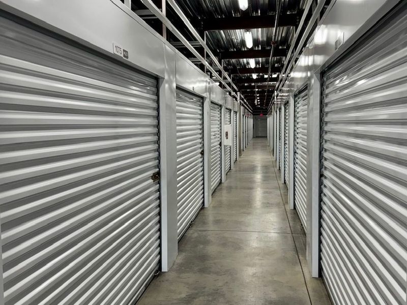 Images Extra Space Storage