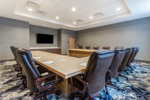 Images Holiday Inn & Suites Cedar Falls-Waterloo Event Ctr by IHG