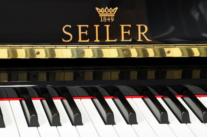 Images Serazio Pianoforti