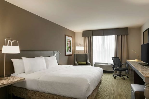 Images Hilton Garden Inn Statesville