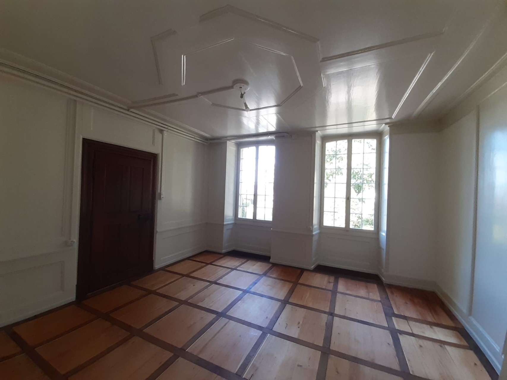 MALER SAHLI AG, Freiburgstrasse 16b in Murten