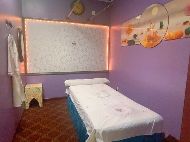 Images Zhenyue Massage