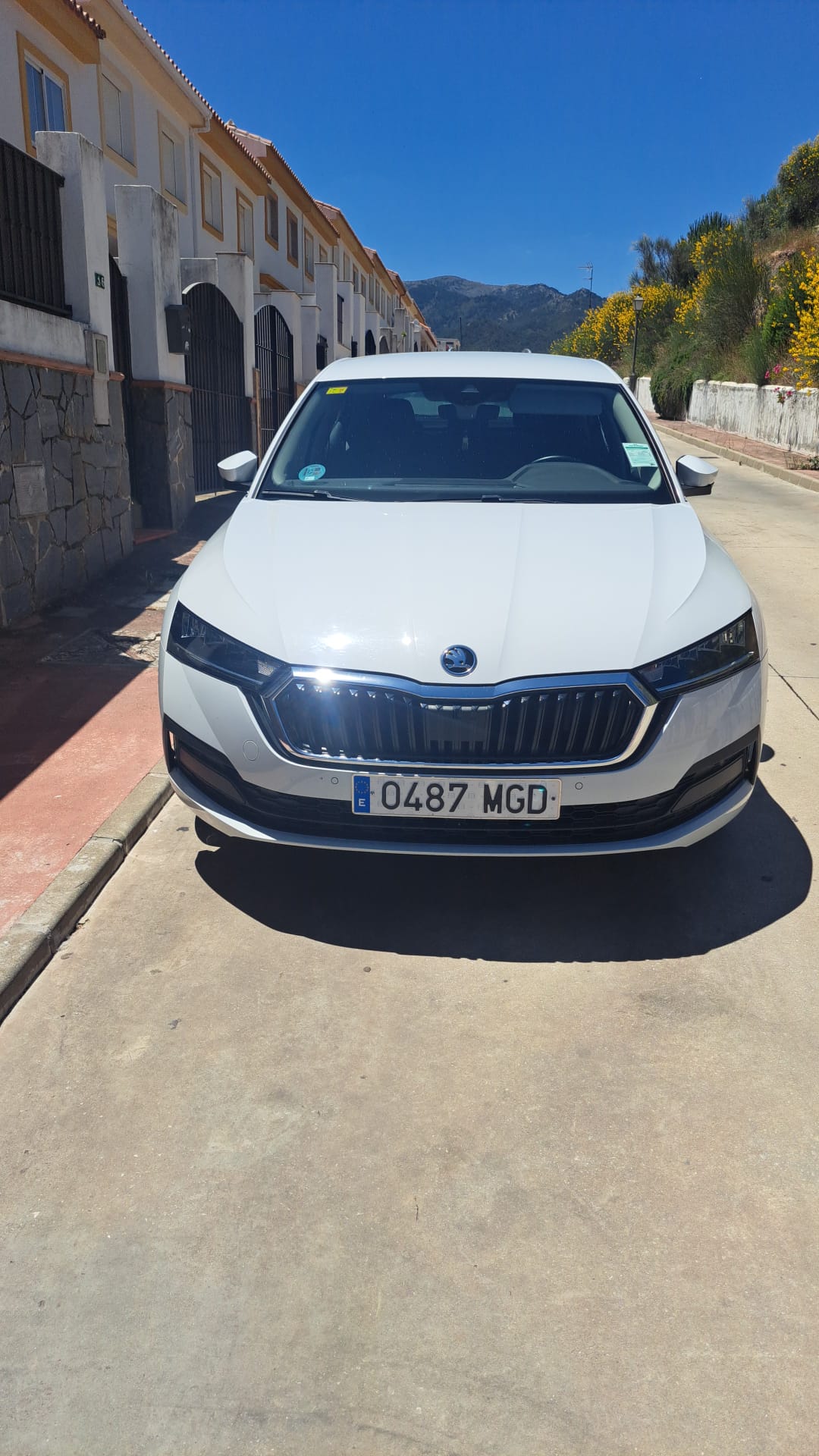 Images Taxi y Transfer Sierra de las Nieves