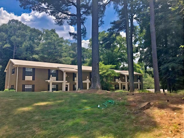 Images Brentwood Apartments