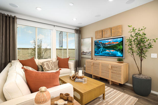 Images North Copper Canyon by Oakwood Homes