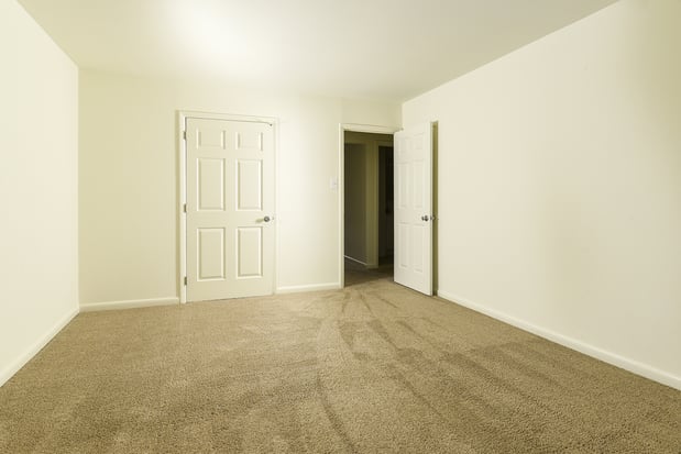 Images Mill Creek Village Apartments
