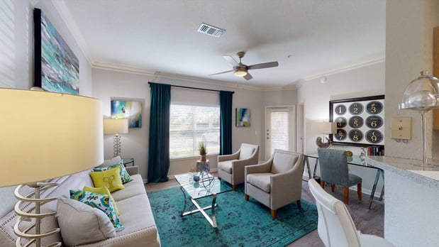 Images Halston World Gateway Apartment Homes