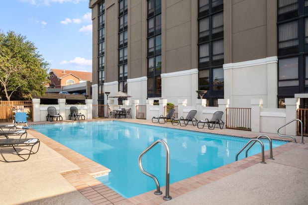 Images Holiday Inn Express San Antonio-Airport by IHG