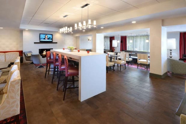 Images Hampton Inn Raleigh-Capital Blvd. North