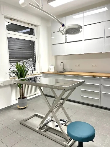 Fachtierarztpraxis Hilden M. Drigojias - GALLERY