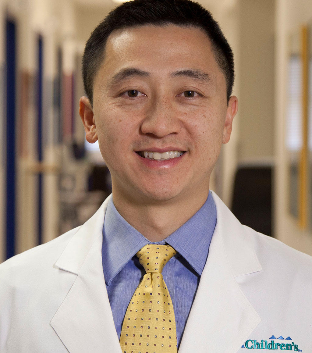 Headshot of Dr. Vuong Dao