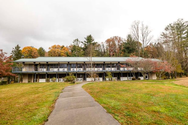 Images Waynesville Inn and Golf Club, Tapestry Collection by Hilton