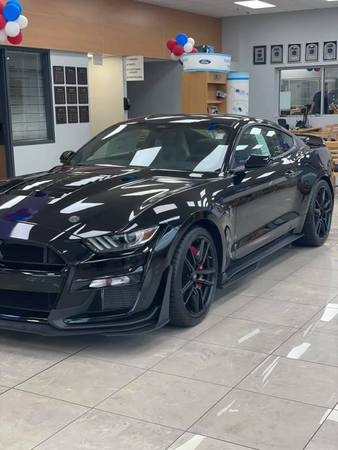 Images Currie Motors Ford of Frankfort
